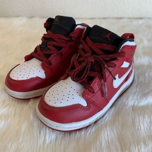 EUC Air Jordan 1 Mid BT ‘Red’
